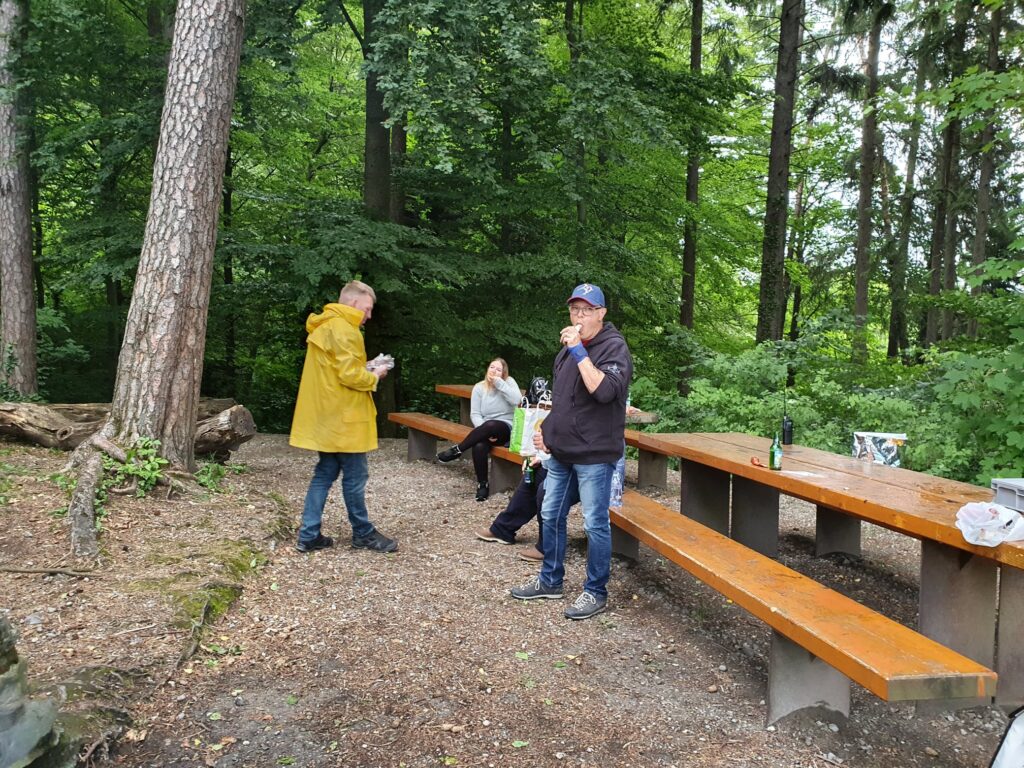 Keine Fotobeschreibung verfügbar.