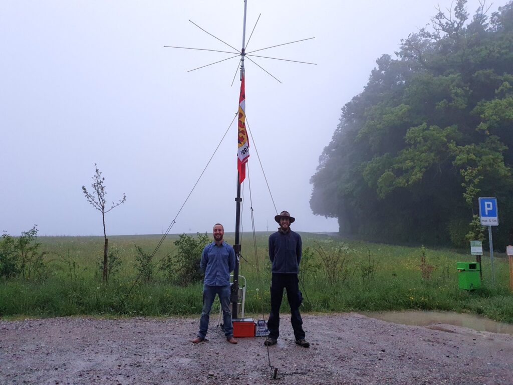 Keine Fotobeschreibung verfügbar.
